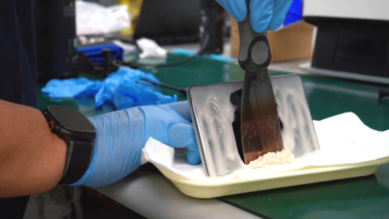 Medidenta - Videos - 3D Printing - Ackuretta - Rodin 3D Resin - Printing Pedo Crowns Video Thumbnail - 02
